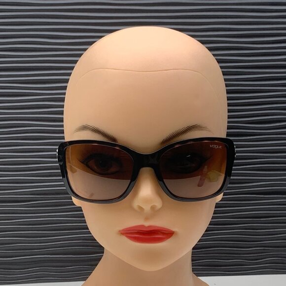 🕶️Vogue VO2832-S-B Sunglasses /PS311🕶️ - Picture 7 of 8